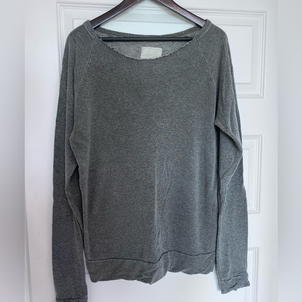 V II distressed Sweat Shirt